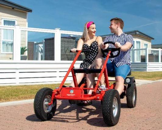 Brookside West Sands Holiday Park Seal Bay Selsey Bagian luar foto
